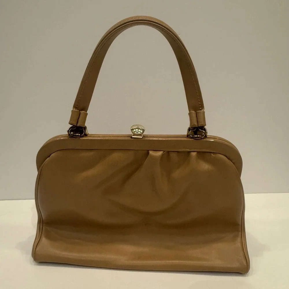 Vintage Granada‎ USA Tan Leather Top Handle Handbag Kiss Lock Gold Hardware MCM